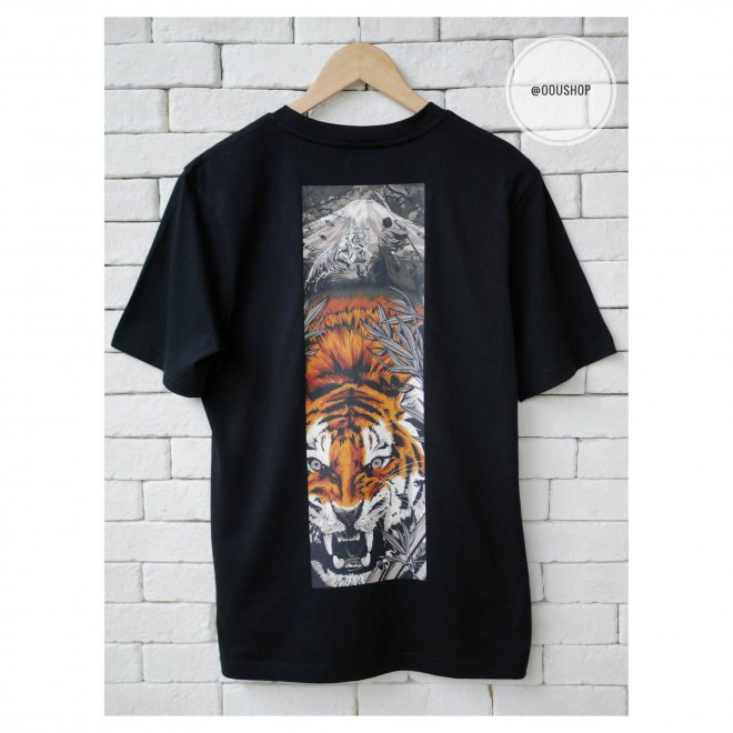 EVISU SAMURAI AND TIGER PRINT T-SHIRT